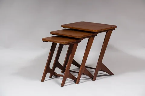 تصویر 1 از میز عسلی چوبی چهار تایی خوش‌ رنگ و طبیعی